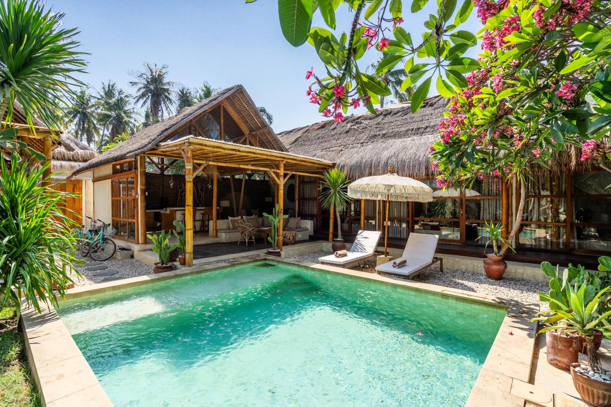 Villa Burung Gili Air Authentic 3-Bedroom Bamboo Villa With Private Pool Exterior photo